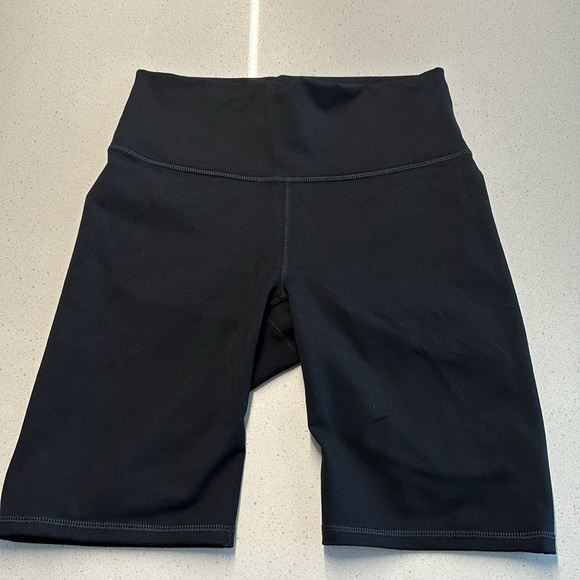 PowerHold by Fabletics Bike Shorts - Picture 3 of 3
